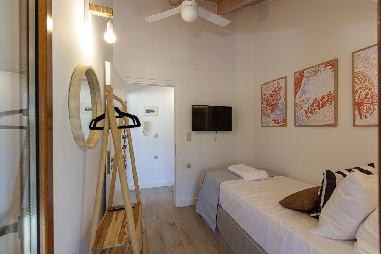 Villa Seashell -Wonderful Newly Renovated Villa On The Beach Galatás 외부 사진