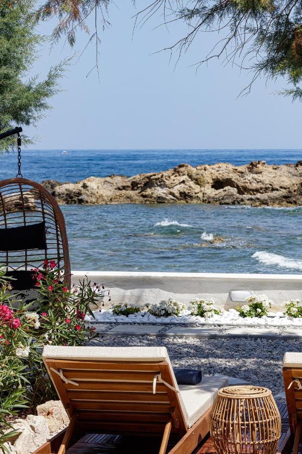 Villa Seashell -Wonderful Newly Renovated Villa On The Beach Galatás 외부 사진