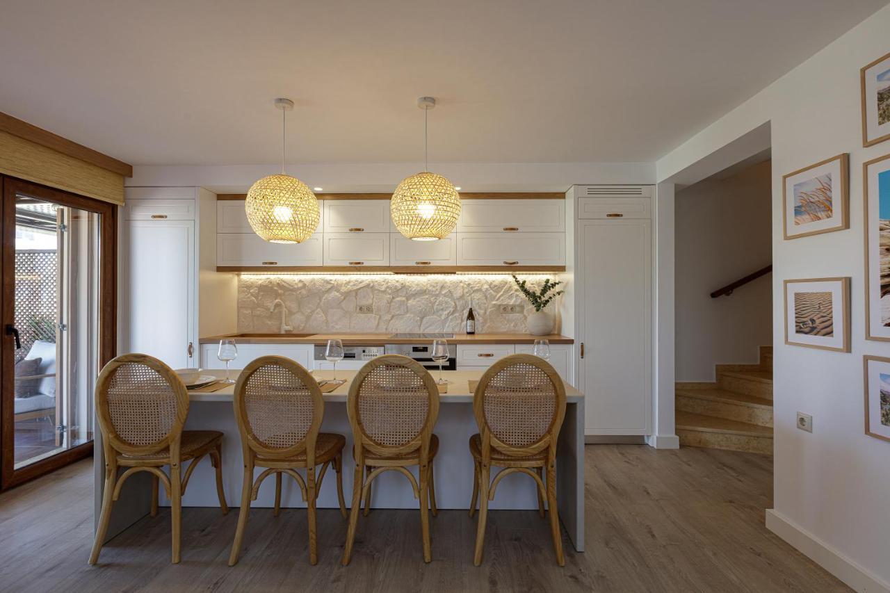 Villa Seashell -Wonderful Newly Renovated Villa On The Beach Galatás 외부 사진