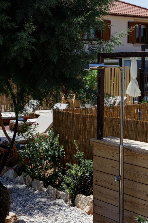 Villa Seashell -Wonderful Newly Renovated Villa On The Beach Galatás 외부 사진